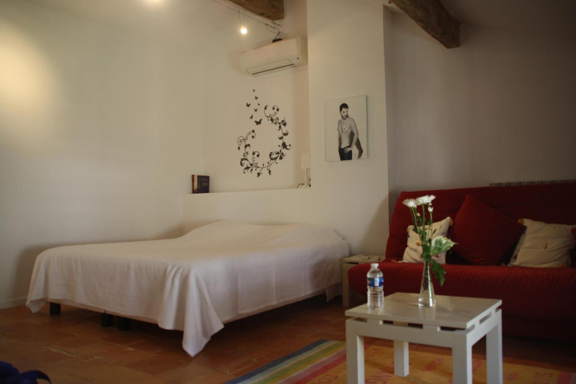 Bed and Breakfast Aux Pots Bleus Nissan-lez-Enserune Exterior foto
