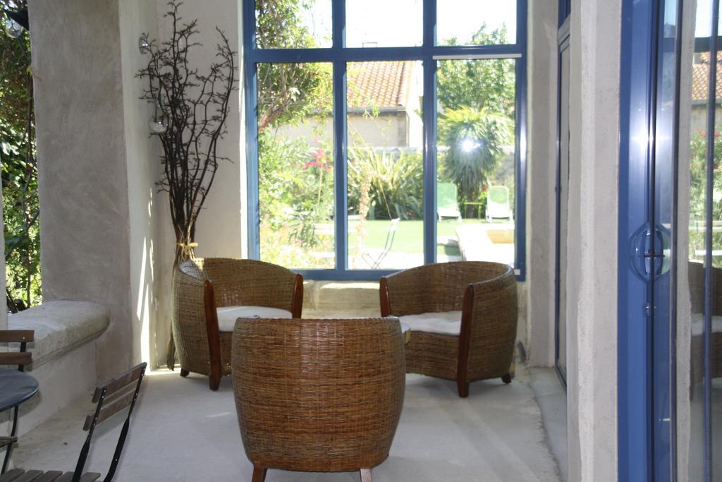 Bed and Breakfast Aux Pots Bleus Nissan-lez-Enserune Exterior foto