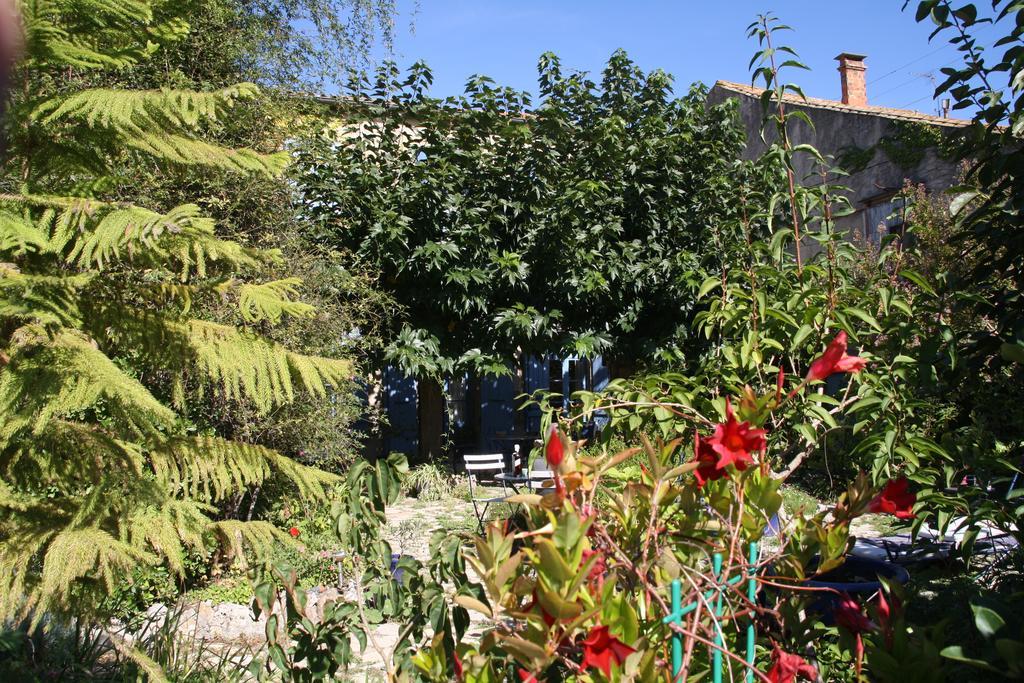 Bed and Breakfast Aux Pots Bleus Nissan-lez-Enserune Exterior foto